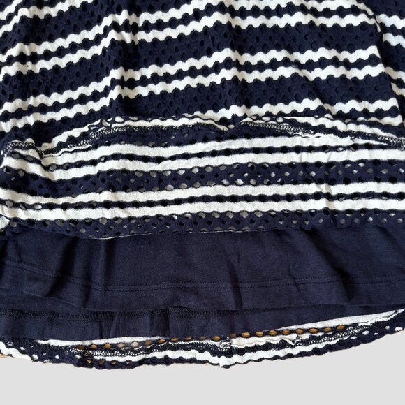 AQUA DARK NAVY & WHITE FLARED SKIRT SIZE GIRLS SIZE M - Picture 3 of 14
